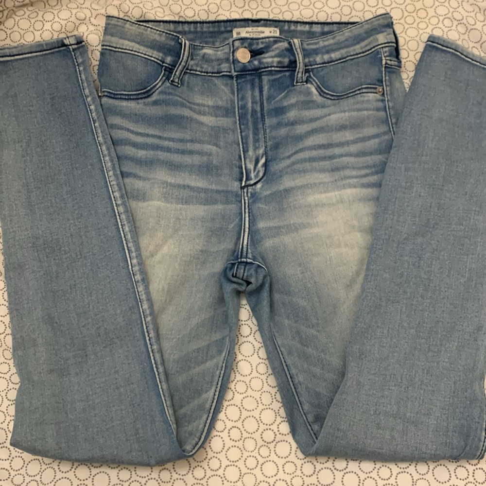 Abercrombie & Fitch High Rise Skinny Jeans